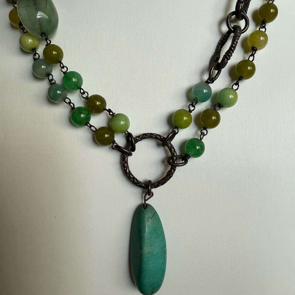 Vintage Rustic Elegant Green and Yellow Beaded Sterling Necklace - Picture 4 of 16